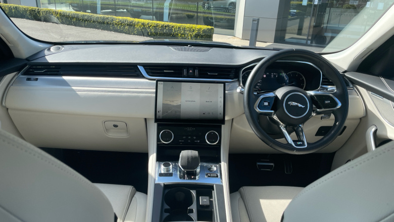 Jaguar F-Pace 2.0 P250 R-Dynamic SE 5dr Auto AWD Petrol Estate